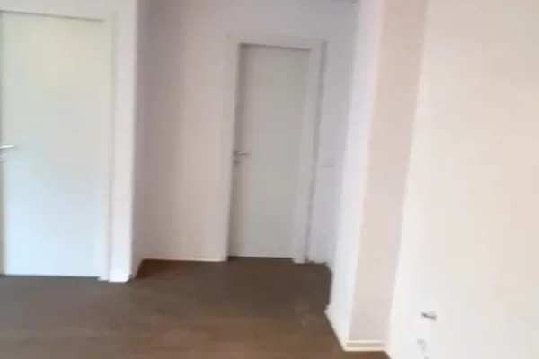 Shtepi me qera Apartament ne Tirane, 2+1, Mobilimi Bosh, pa mobiluar, Pagesa 173,000  Euro.