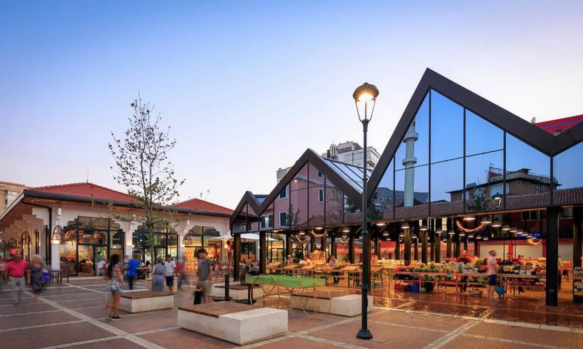 Shtepi me qera Apartament ne Tirane, 2+1, Mobilimi Bosh, pa mobiluar, Pagesa 600  Euro.