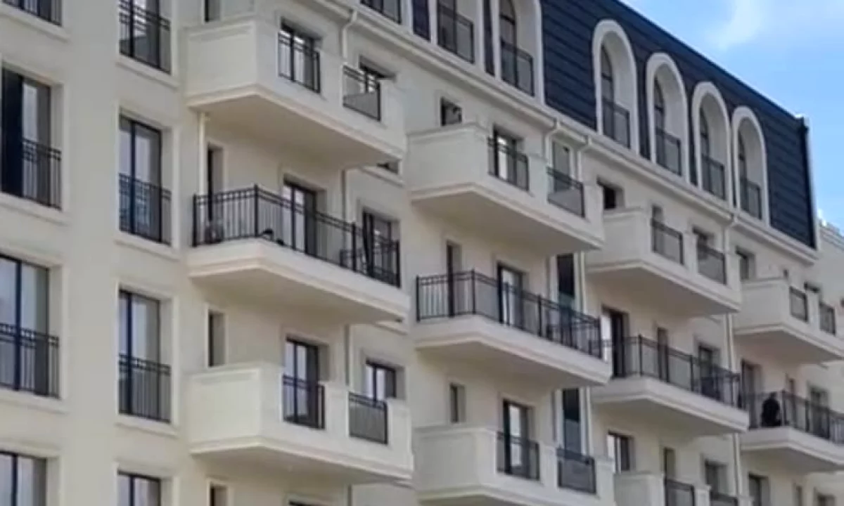 Apartment for sale in Tirana 2+1, Emty