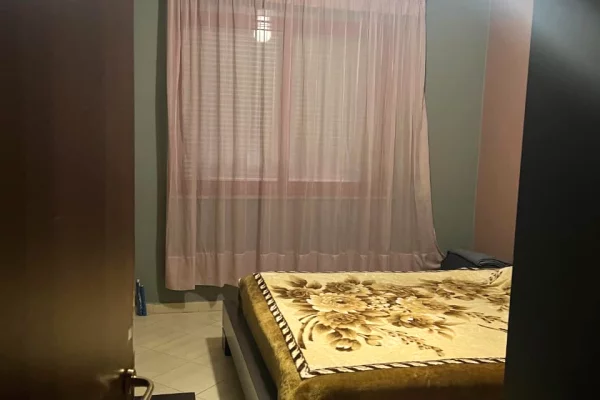 Shtepi ne shitje Apartament ne Tirane, 2+1, Mobilimi E mobiluar, Pagesa 12,000,000  Leke.