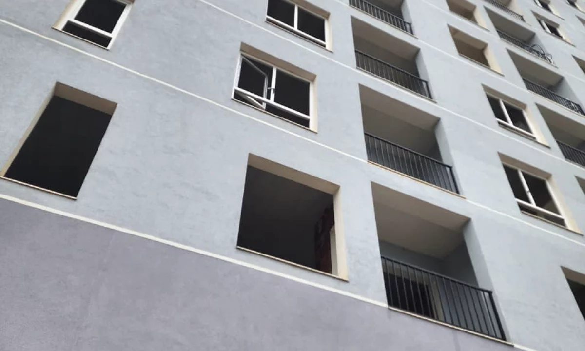 Shtepi ne shitje Apartament ne Tirane, 2+1, Mobilimi Bosh, pa mobiluar, Pagesa 109,000  Euro.