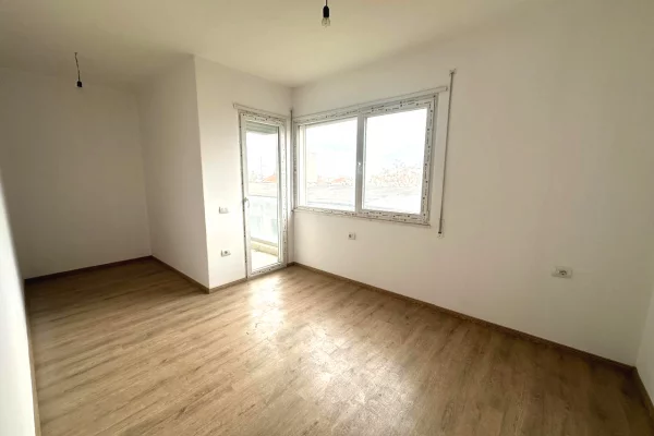 Shtepi ne shitje 1+1 ne Tirane - 128,000 Euro