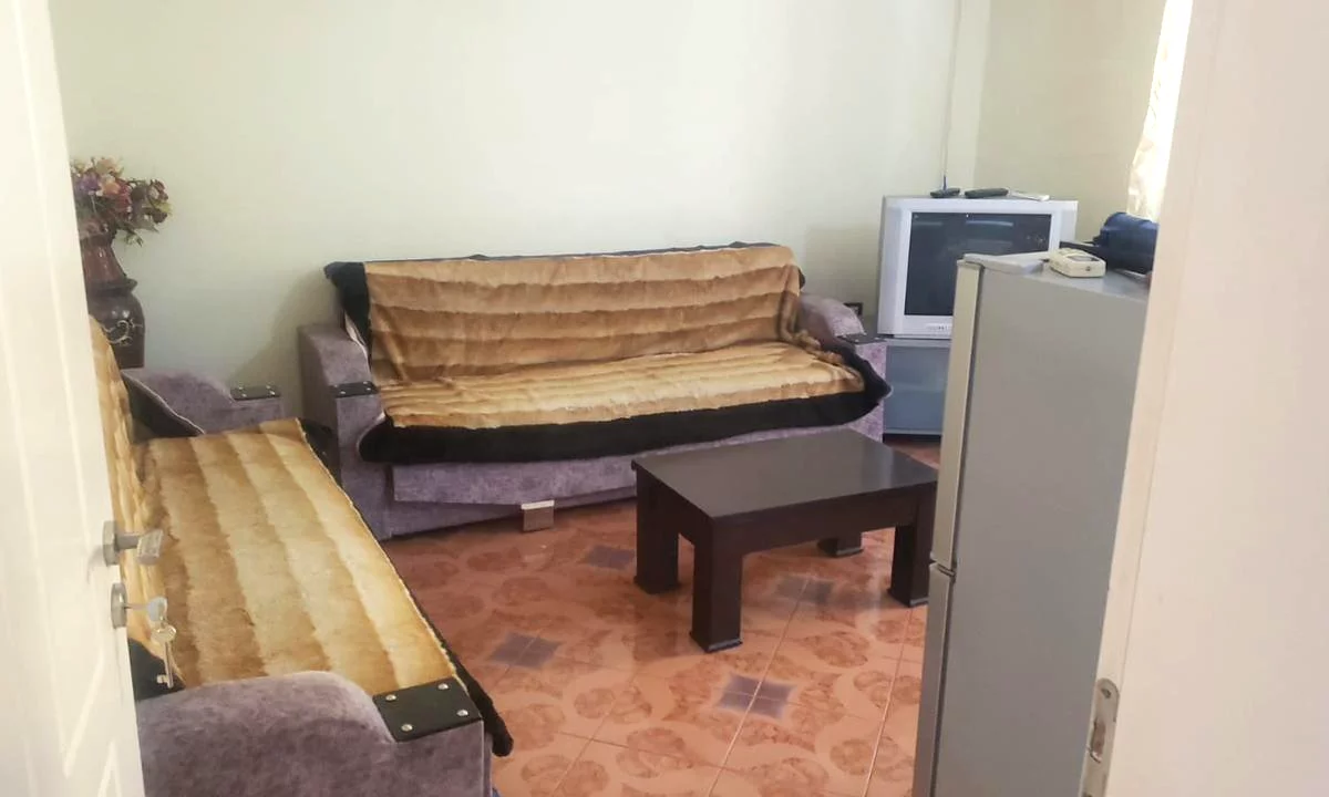 Shtepi ne shitje Apartament ne Tirane, 1+1, Mobilimi E mobiluar, Pagesa 13,500,000  Leke.