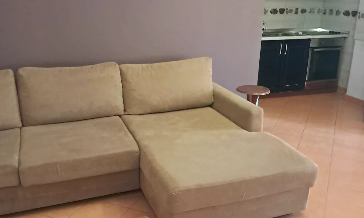 Shtepi me qera Apartament ne Tirane, 2+1, Mobilimi E mobiluar, Pagesa 55,000  Leke.