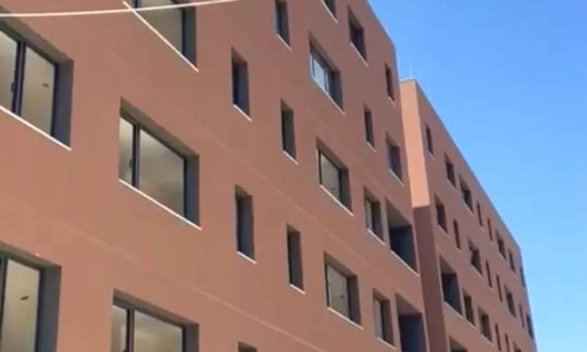 Appartamento in vendita a Tirana 3+1, Vuoto