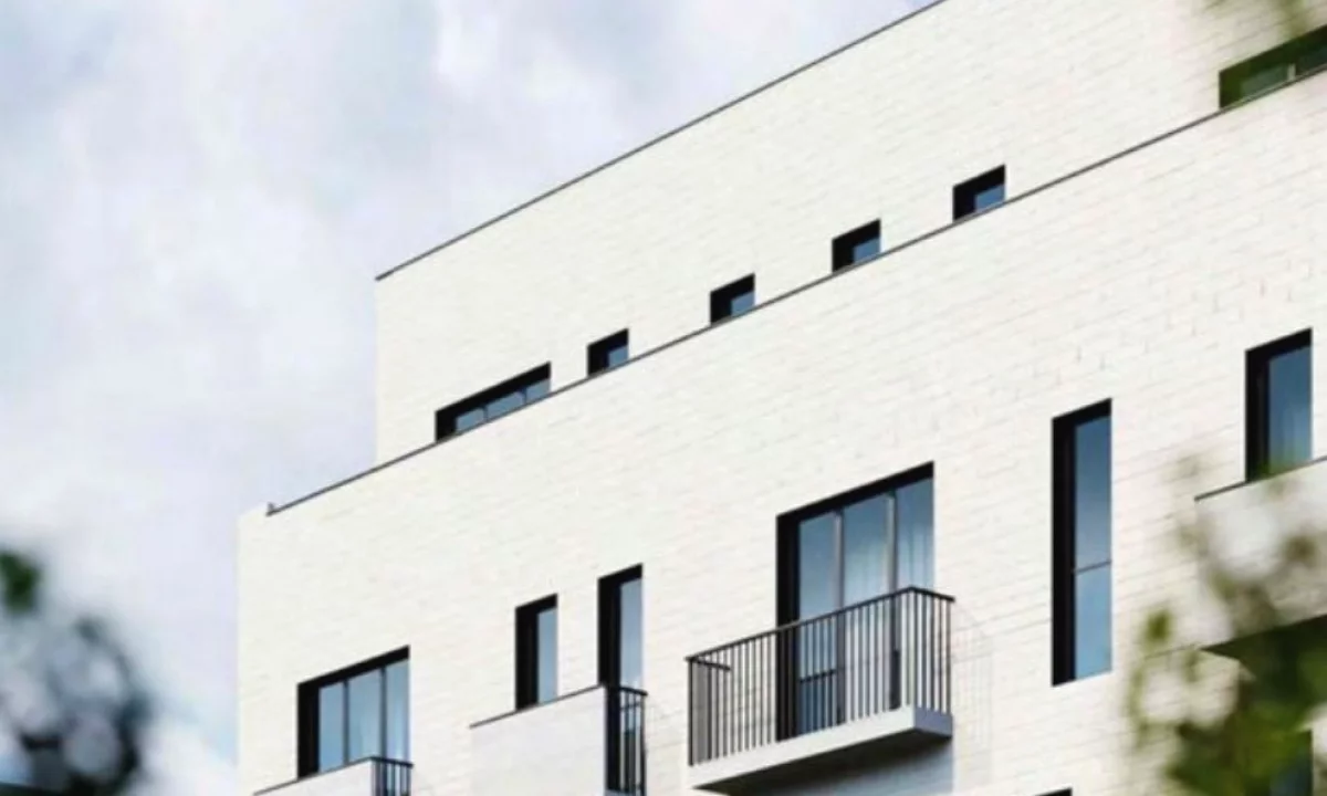 Shtepi ne shitje Apartament ne Tirane, 1+1, Mobilimi Bosh, pa mobiluar, Pagesa 119,600  Euro.