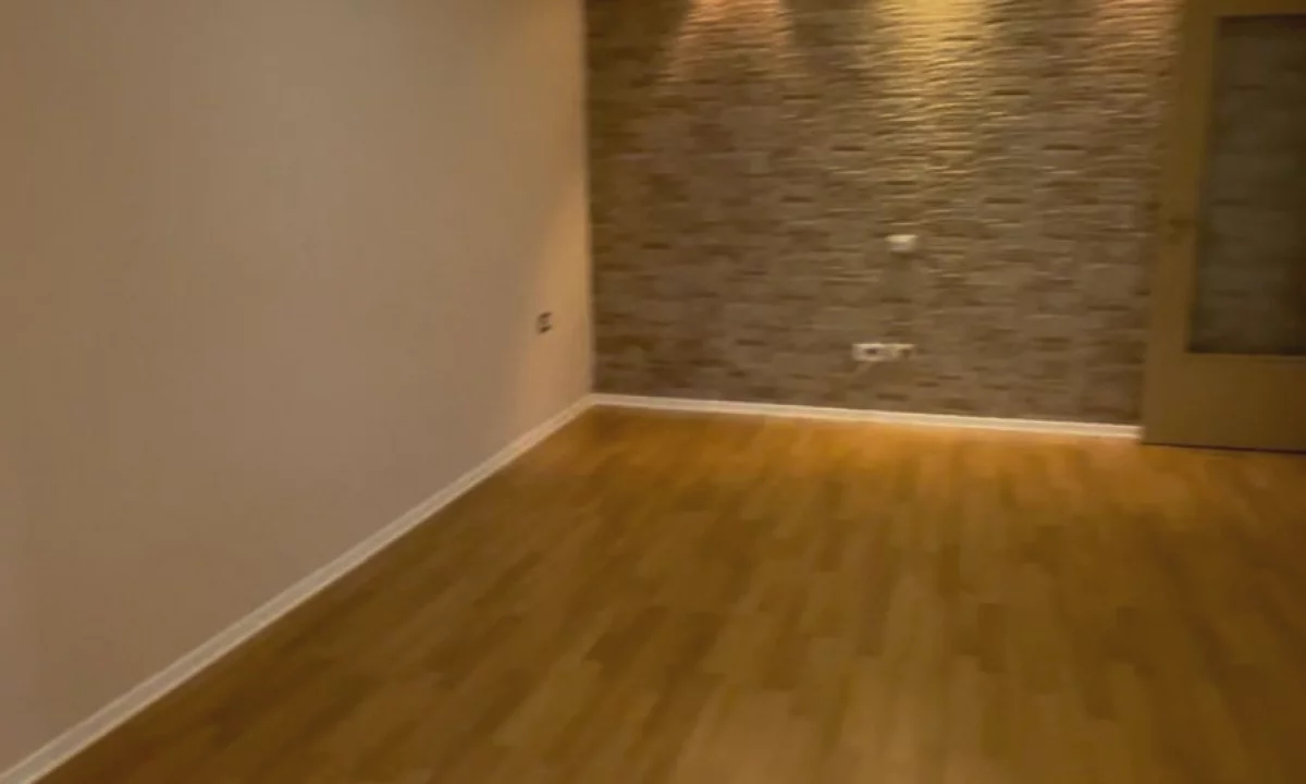 Appartamento in vendita a Tirana 2+1, Vuoto