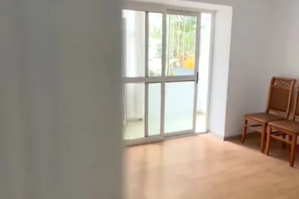Shtepi ne shitje Apartament ne Tirane, 3+1, Mobilimi E mobiluar, Pagesa 175,000  Euro.