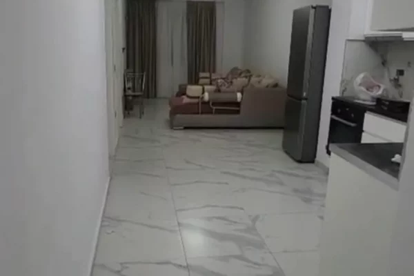 Shtepi ne shitje Apartament ne Tirane, 2+1, Mobilimi E mobiluar, Pagesa 9,000,000  Leke.