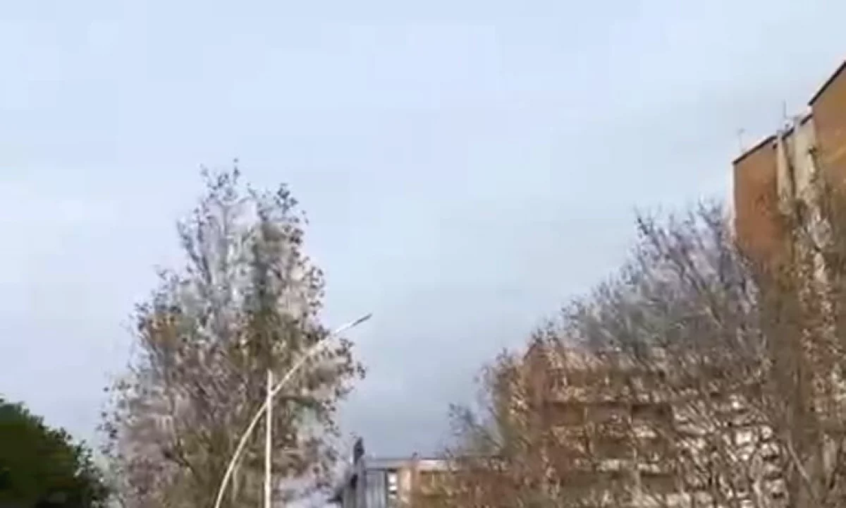 Shtepi ne shitje Apartament ne Tirane, 2+1, Mobilimi E mobiluar, Pagesa 360,000  Euro.