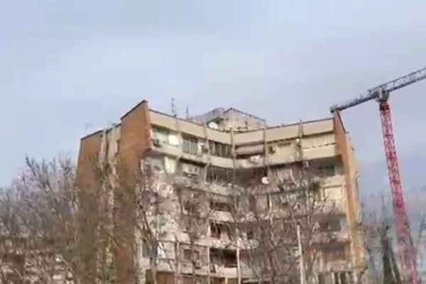 Shtepi ne shitje Apartament ne Tirane, 2+1, Mobilimi E mobiluar, Pagesa 360,000  Euro.