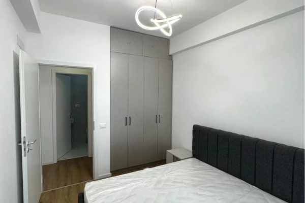 Shtepi ne shitje Apartament ne Tirane, 1+1, Mobilimi E mobiluar, Pagesa 88,000  Euro.