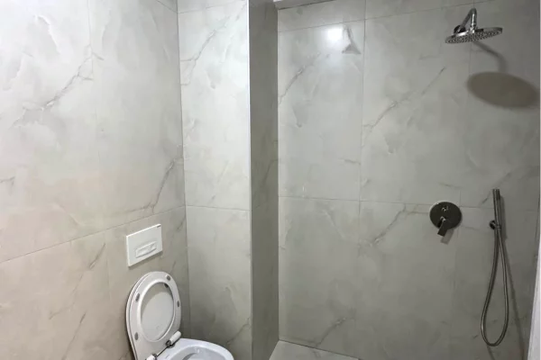 Shtepi ne shitje Apartament ne Tirane, 1+1, Mobilimi E mobiluar, Pagesa 88,000  Euro.