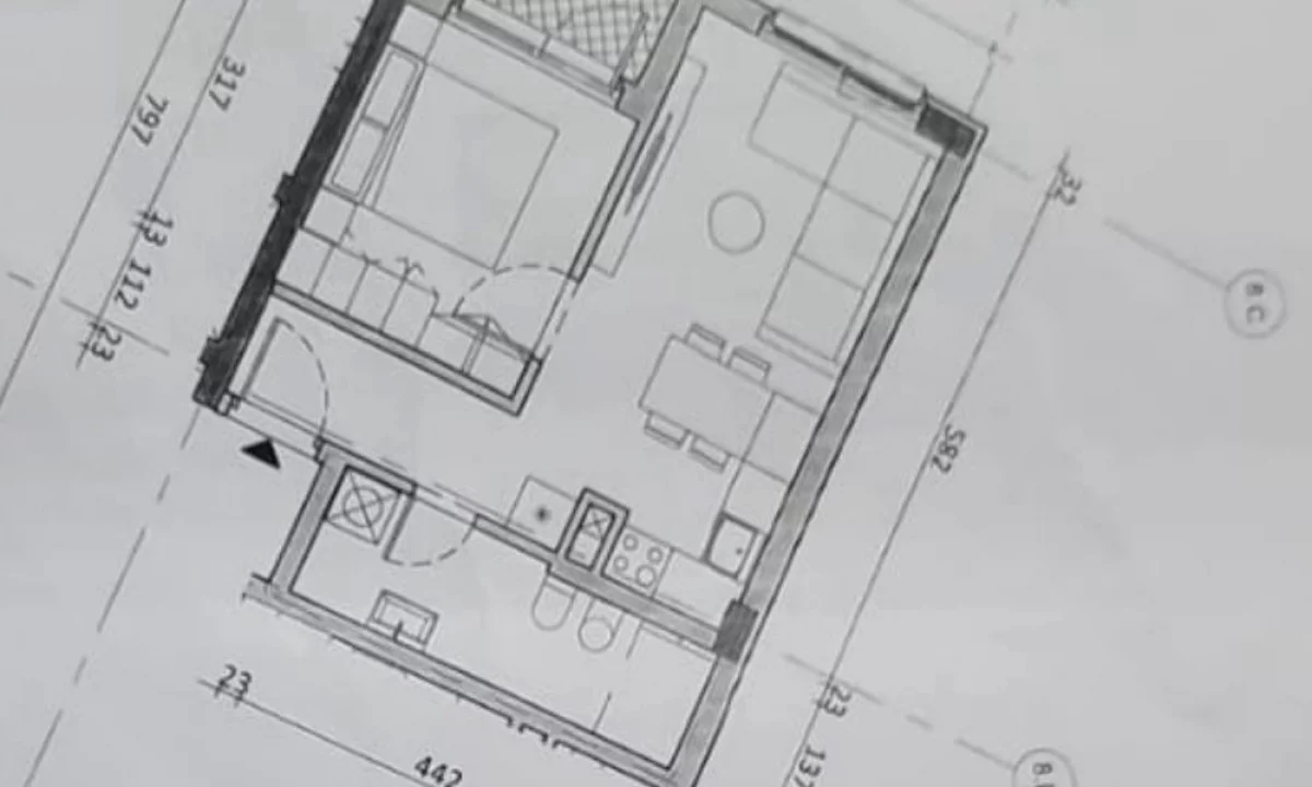 Shtepi ne shitje Apartament ne Tirane, 1+1, Mobilimi Bosh, pa mobiluar, Pagesa 77,000  Euro.