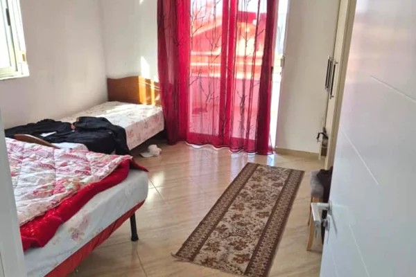 Shtepi me qera Apartament ne Tirane, 2+1, Mobilimi E mobiluar, Pagesa 37,000  Leke.