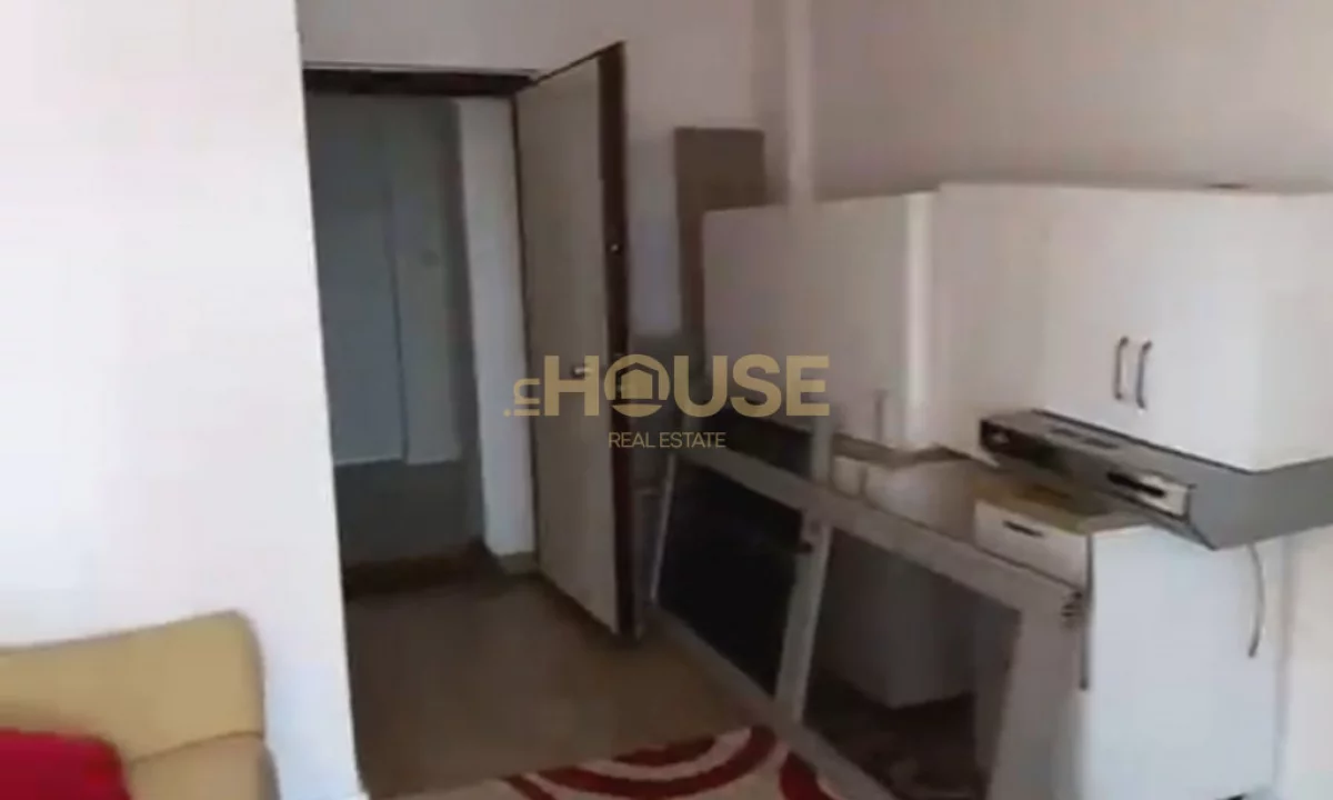 Shtepi ne shitje Apartament ne Tirane, 1+1, Mobilimi E mobiluar, Pagesa 65,000  Euro.
