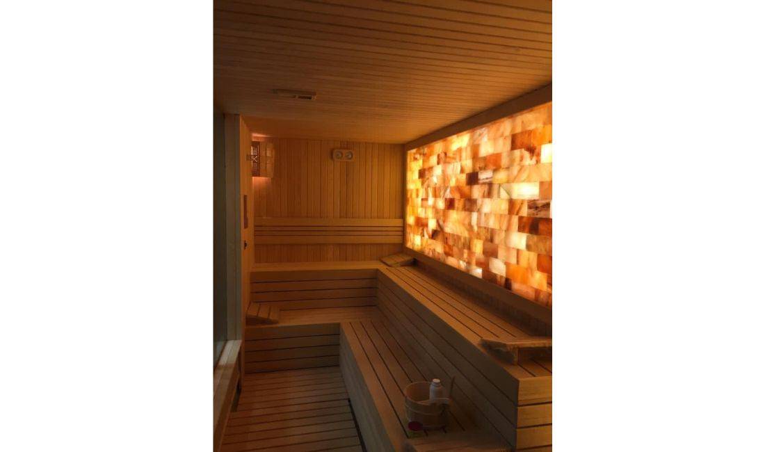 Ofrojme Instalime elektrike dhe elektronike