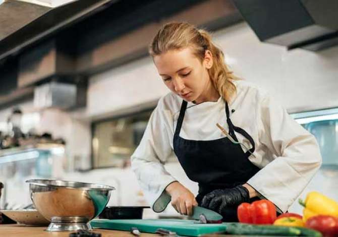 Job Offers for Ndihmes kuzhinier, Sanitare in Tirana