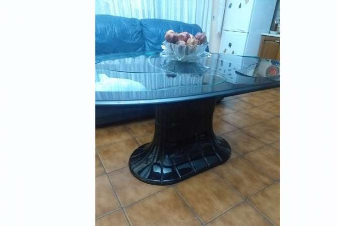 Mobilje dhe Elektroshtepiake ne Tirane - 15,000 Leke