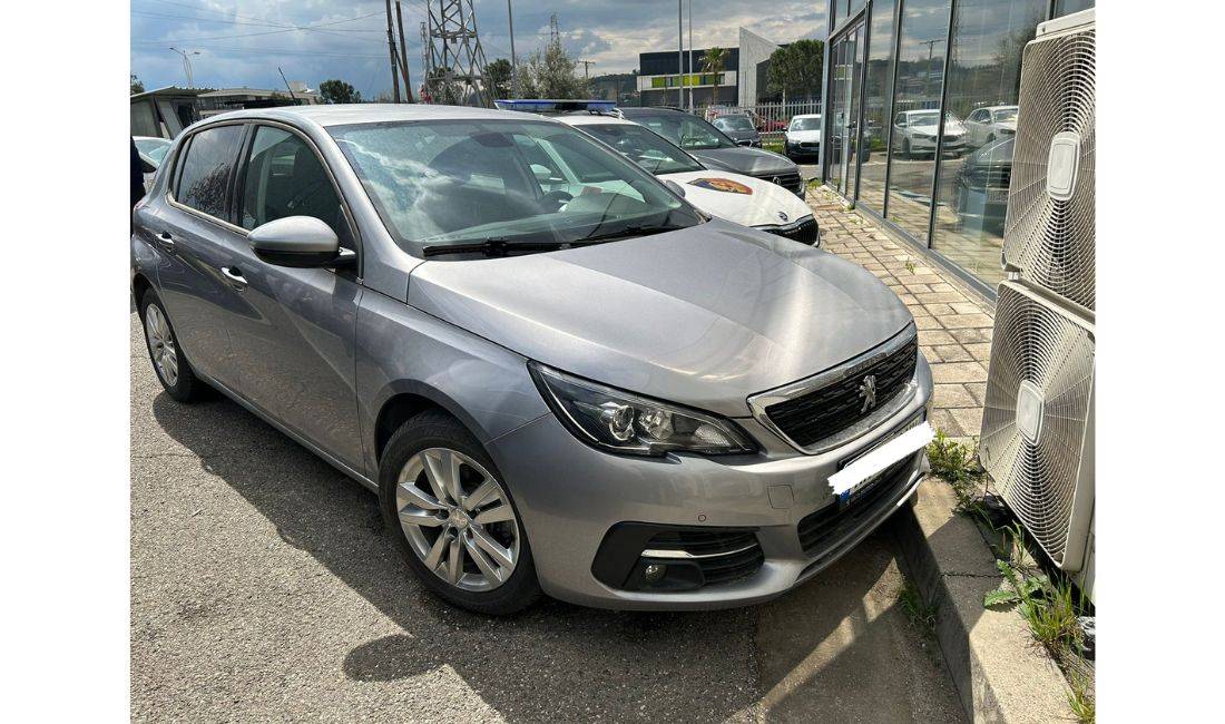 Jepet me qera Peugeot 308 2019