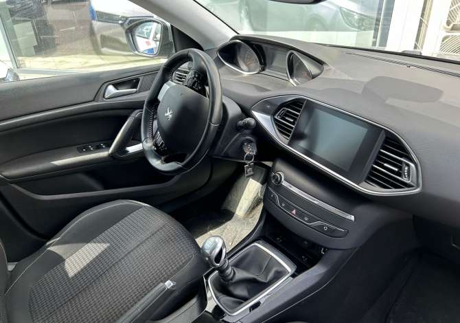 Noleggio Auto a Tirana - 35 Euro