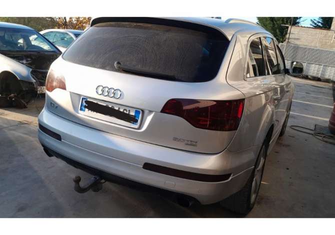 Auto in Vendita a Tirana - 7,400 Euro