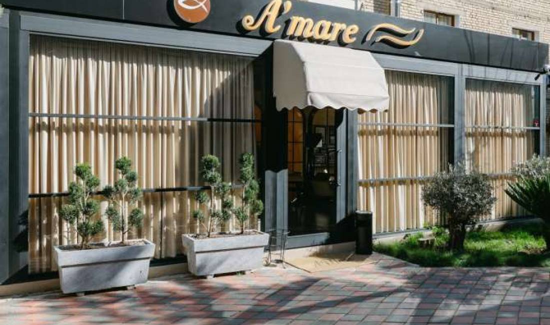 Job Offers in Tirana, Profession Kamarier/e dhe Ndihmes kuzhinier/e , Beginner/Little experience, Payment By Agreement.