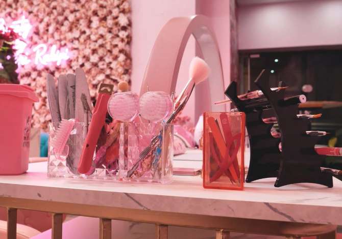 Ambient biznesi me qera 1+1 ne Tirane - 300 Euro