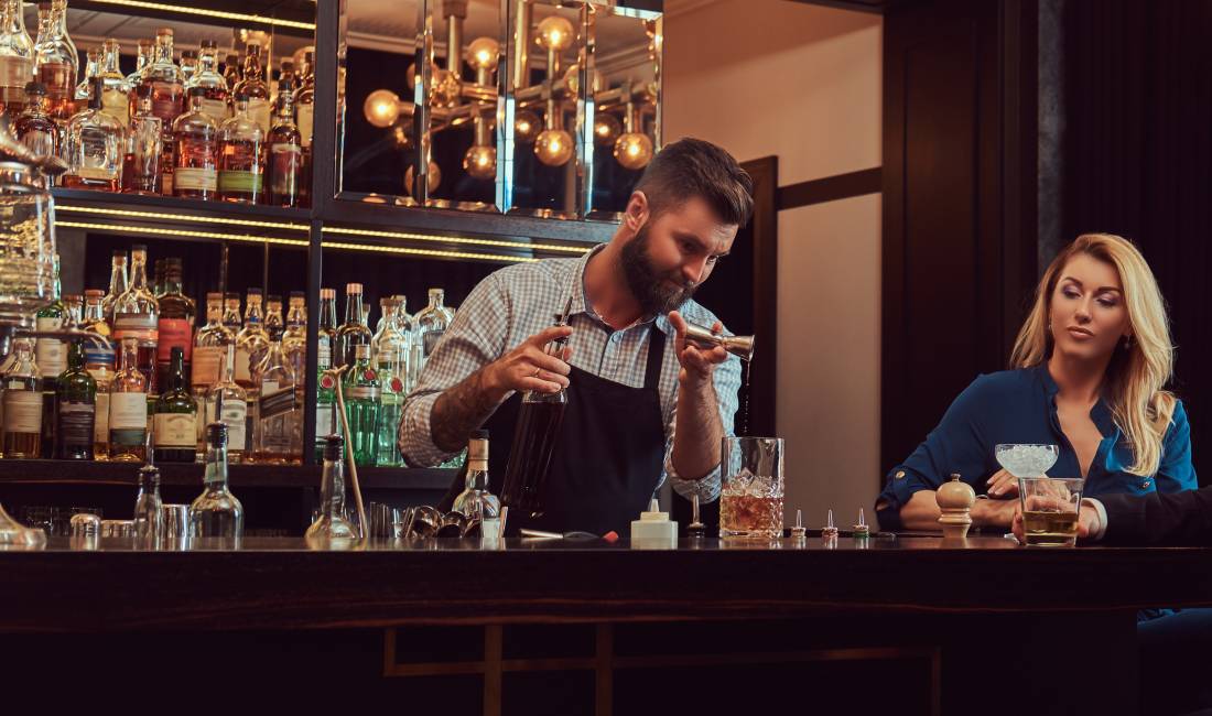 Job Offers in Tirana, Profession Kamarier dhe Banakier , With experience, Payment By Agreement.