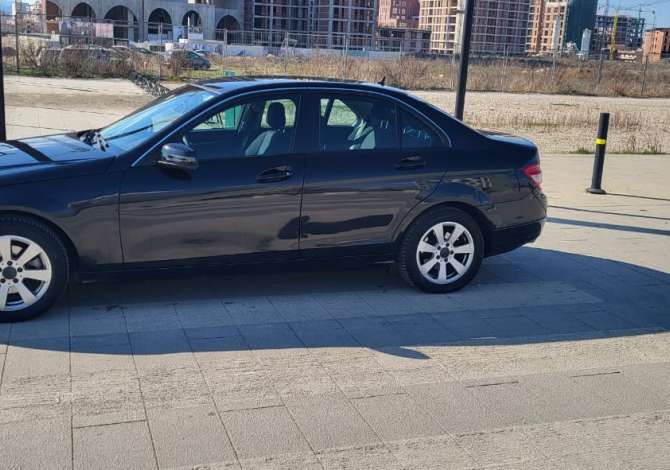 Mercedez c class 2009 motorr 2.20 nafte