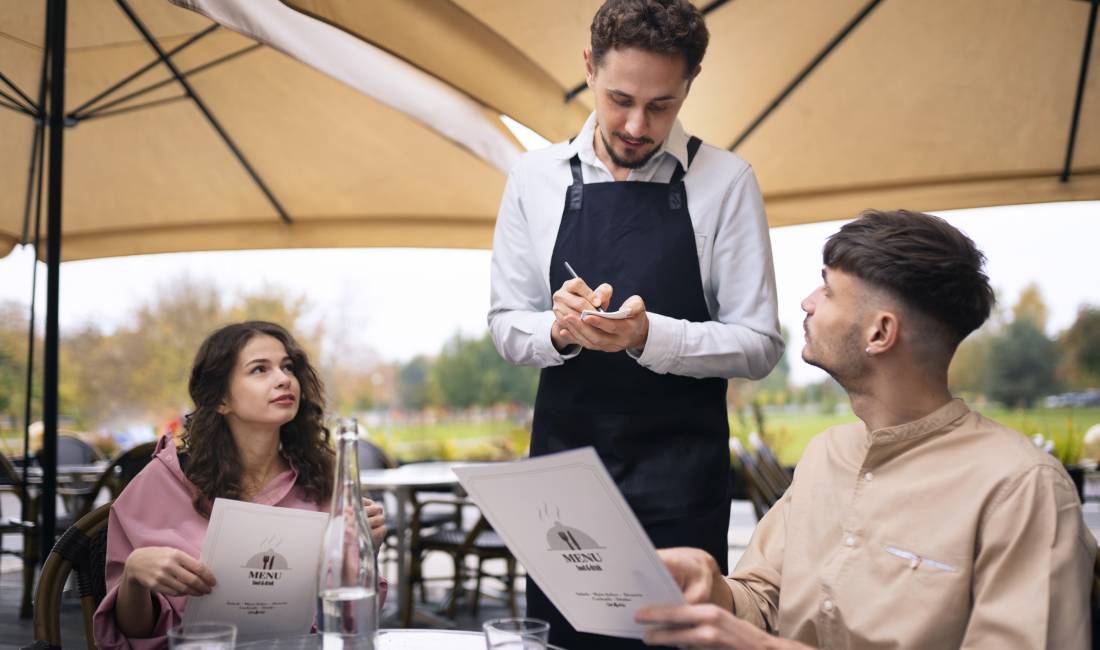 Njoftime Pune ne Tirane, Profesioni Lavastovilje,Kuzhiniere dhe Nd kamarier  , Me eksperience, Pagesa 50,000  Leke.