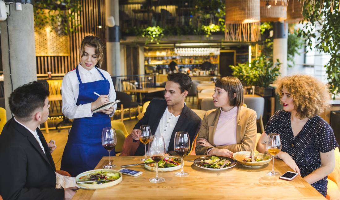 Njoftime Pune ne Tirane, Profesioni Kamarier ,Banakier/e, 🧑‍🍳Kuzhiniere per snack Bar   🧼 Sanitare , Fillestar/Pak eksperience, Pagesa Me Marreveshje.