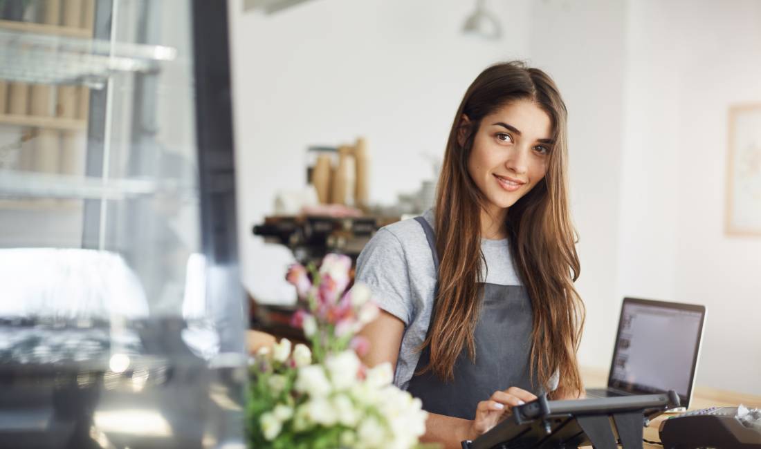 Njoftime Pune ne Tirane, Profesioni Kasier , Fillestar/Pak eksperience, Pagesa 45,000  Leke.