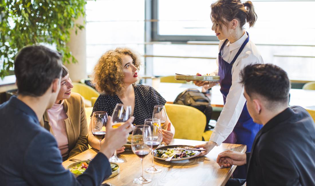 Njoftime Pune ne Tirane, Profesioni Kamarier/e , Fillestar/Pak eksperience, Pagesa Me Marreveshje.