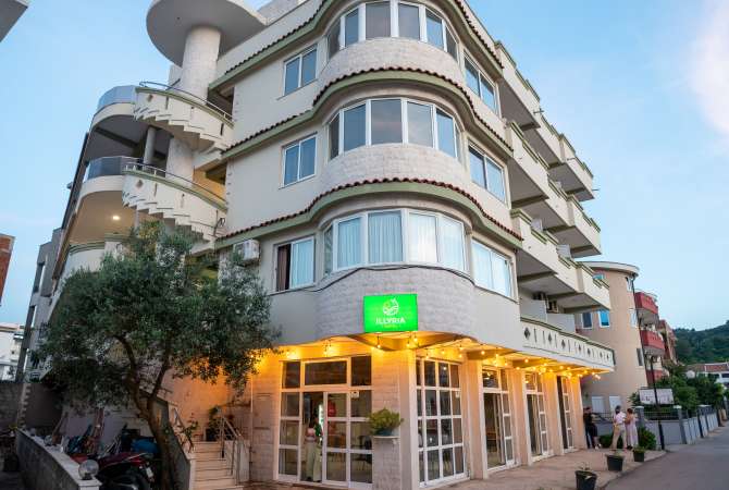 Offerte di lavoro a Scutari, Profession  Kuzhinier , kamariere , banakier, sanitare. , Principiante/Poca esperienza, Pagamento Trattabile.