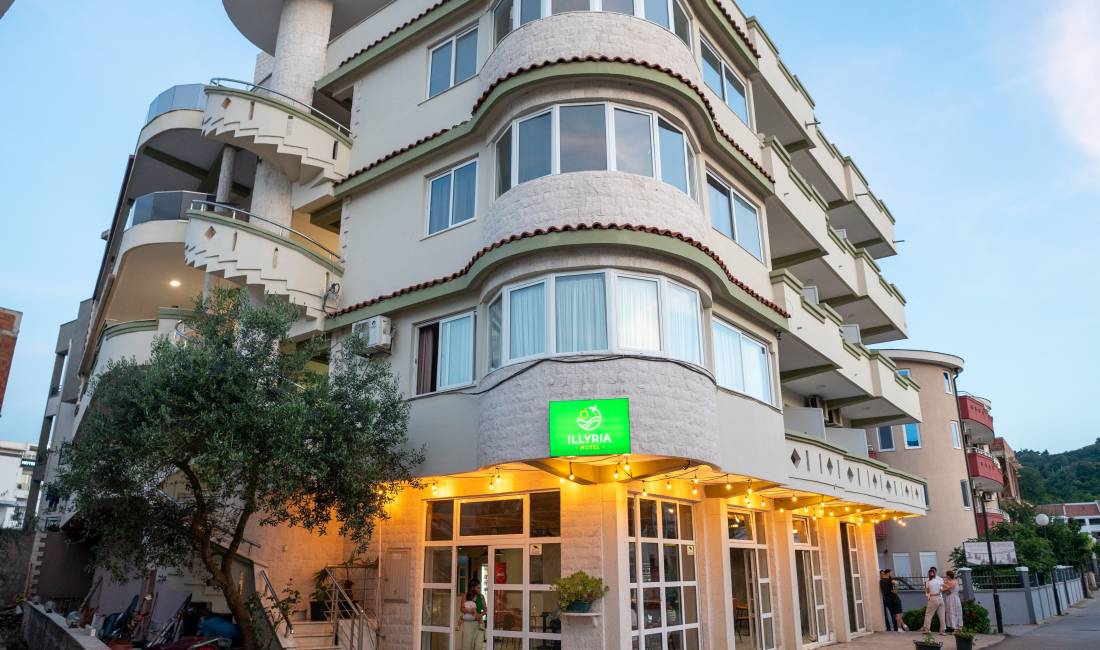 Offerte di lavoro a Scutari, Profession  Kuzhinier , kamariere , banakier, sanitare. , Principiante/Poca esperienza, Pagamento Trattabile.