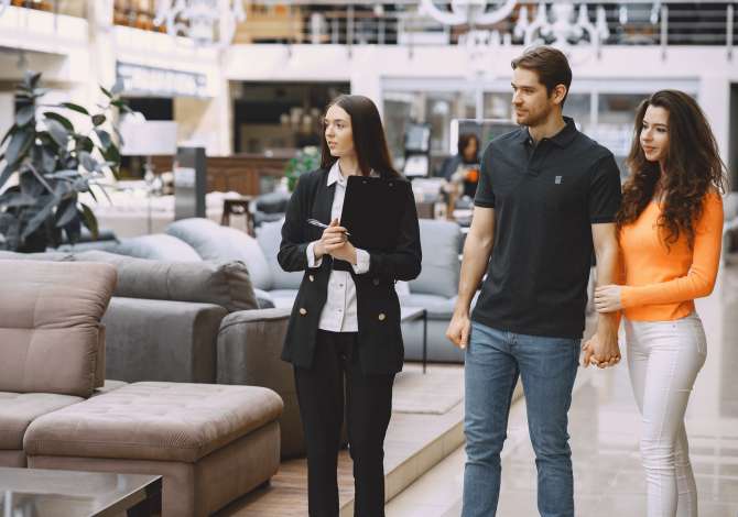 Njoftime Pune per Shitese showroom ne Tirane