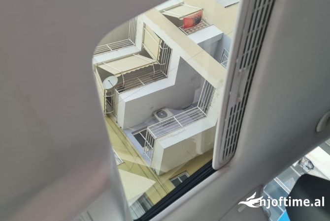 Auto in Vendita a Tirana, Volkswagen, 2013 gasoline-gas,Kambio Automatik Pagamento 8,000  Euro.