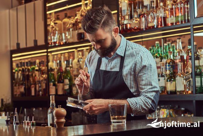 Njoftime Pune per Ndihmës Banakiere ne Tirane