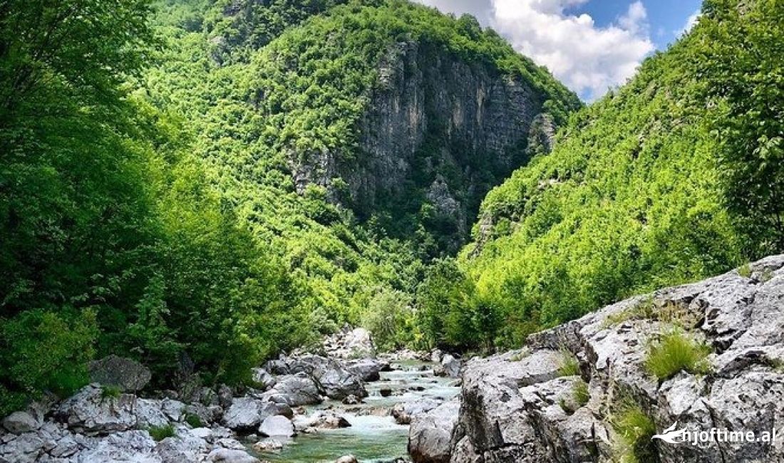 Agjensi Udhetimesh ofron - Hiking, ngjitje dhe aventura ,Ekskursione unike, Udhetime kulturore dhe historike 
