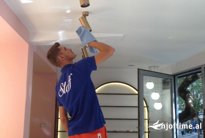 Sherbime Udhetimi dhe Transporti ne Tirane - 0 