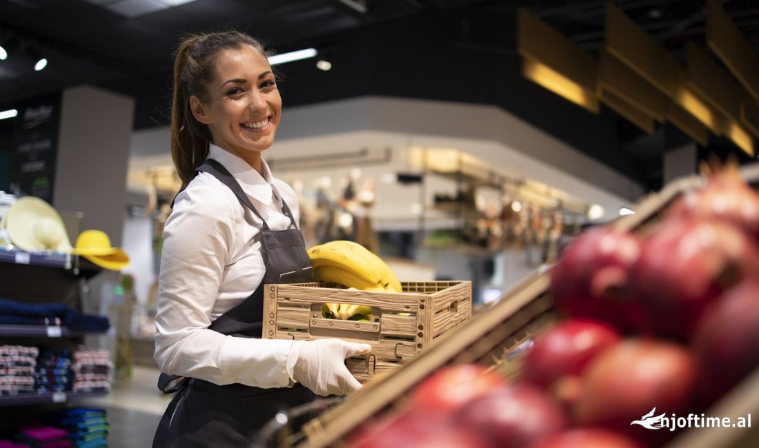 Offerte di lavoro a Santa Quaranta, Profession Kasjere, Sistemues/e në market , Principiante/Poca esperienza, Pagamento Trattabile.