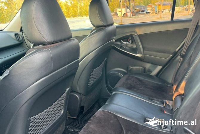 Auto in Vendita a Tirana - 8,999 Euro