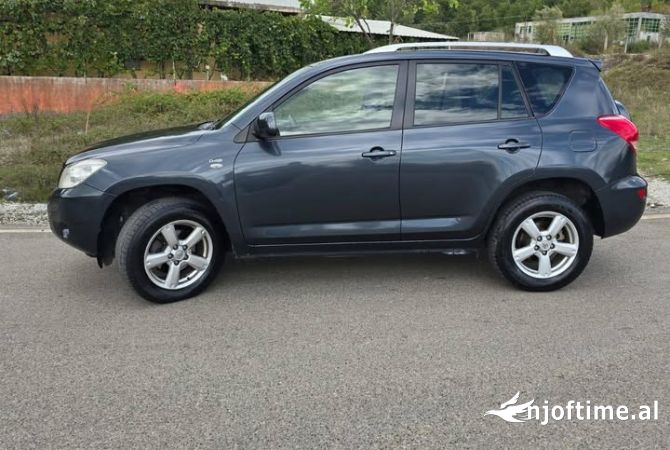 Auto in Vendita a Tirana - 5,999 Euro