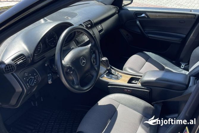 Auto in Vendita a Tirana - 5,500 Euro