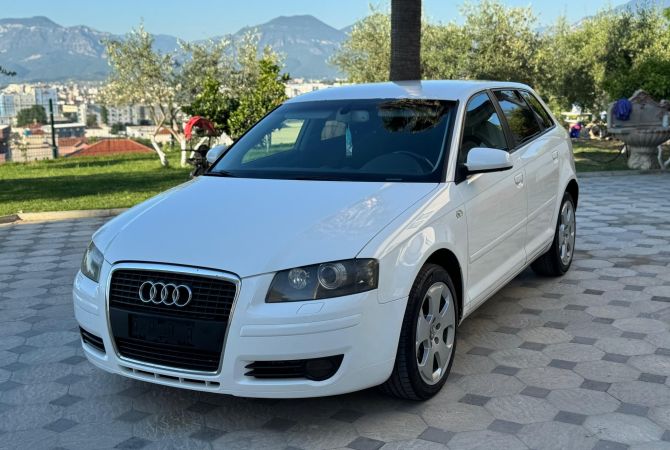 Auto in Vendita a Tirana - 4,700 Euro