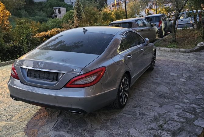 Auto in Vendita a Tirana - 12,500 Euro