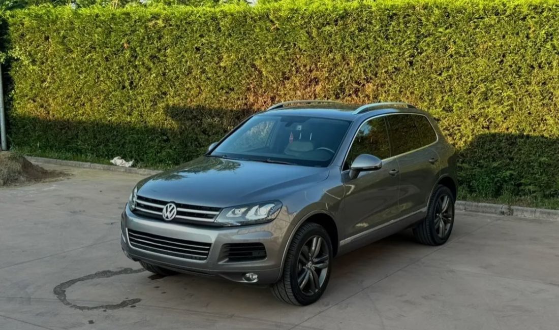 Makina ne shitje ne Tirane, Volkswagen, 2011 Diesel,Kambio Automatik Pagesa 11,500  Euro.