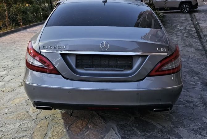 Auto in Vendita a Tirana - 13,500 Euro