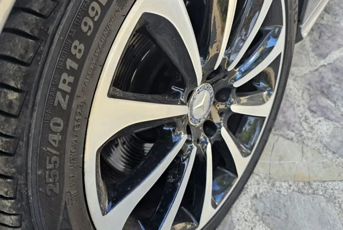 Makina ne shitje ne Tirane, Mercedes-Benz, 2014 Diesel,Kambio Automatik Pagesa 13,500  Euro.